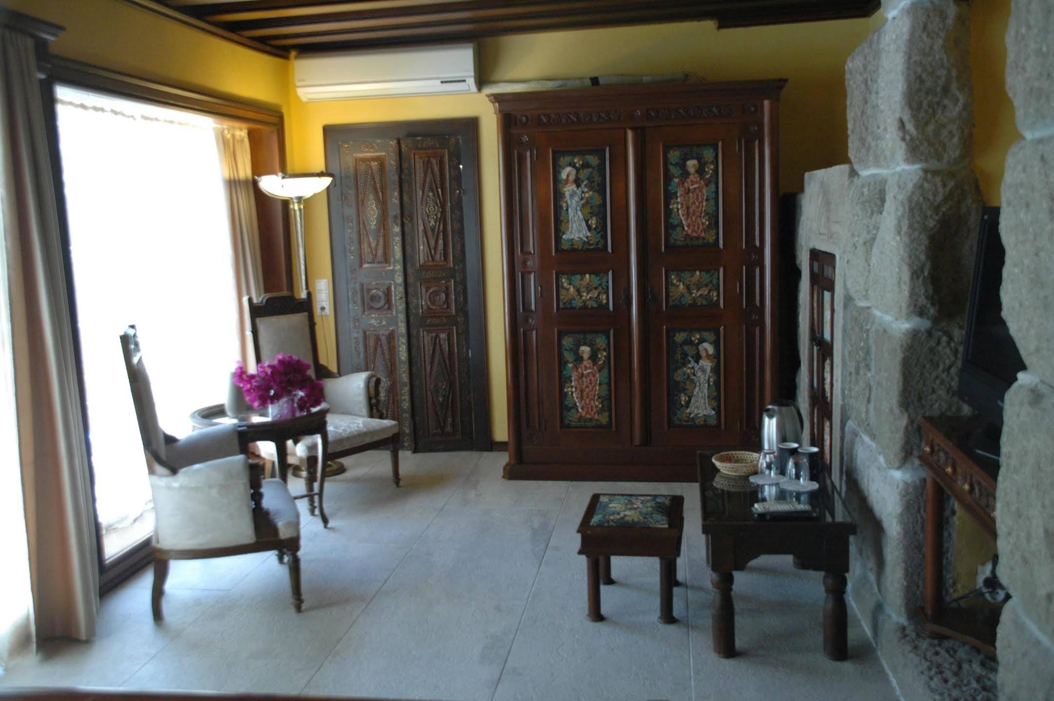 Villa Oliva Butik Hotel Konacik Esterno foto